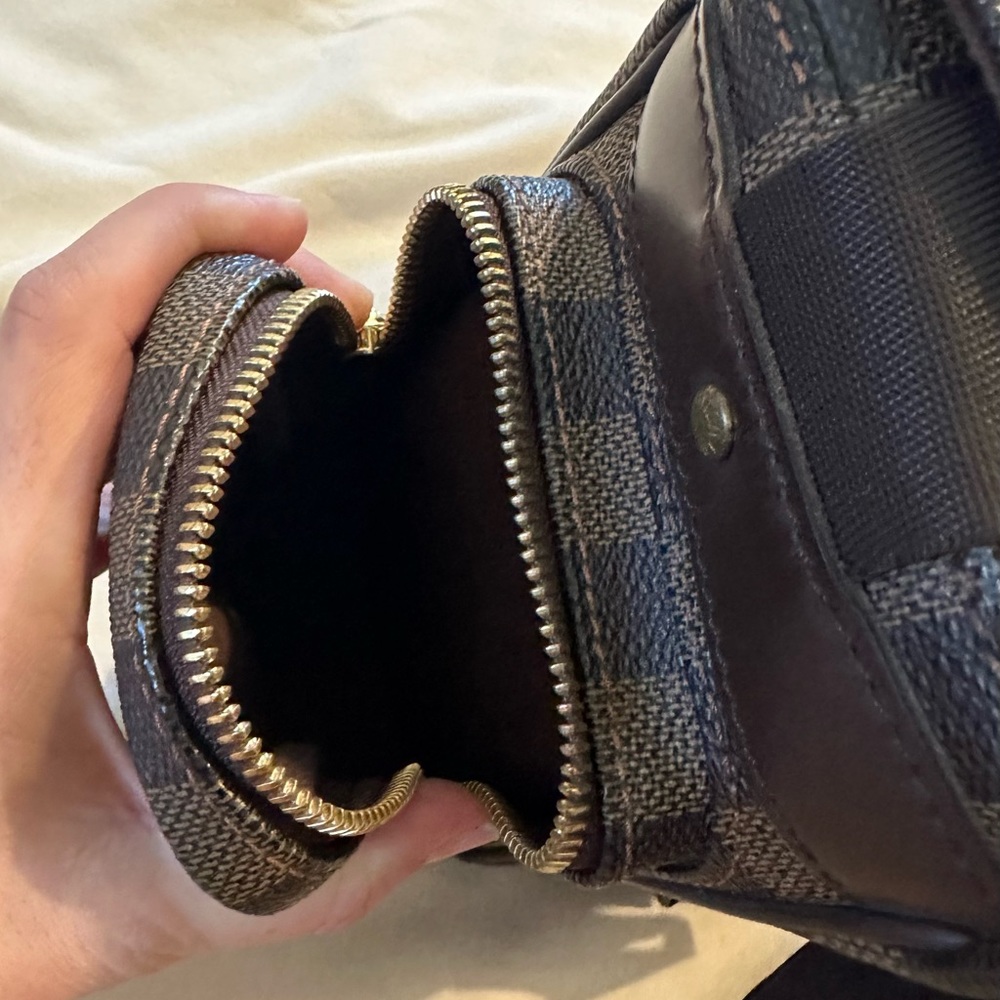 Louis Vuitton Reporter Melville~Vintage - Picture 6 of 14